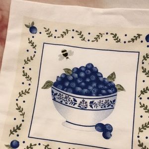 Bowl Of Blueberries Flour Sack Kitchen Towel NWT Cotton 24x38” USA
